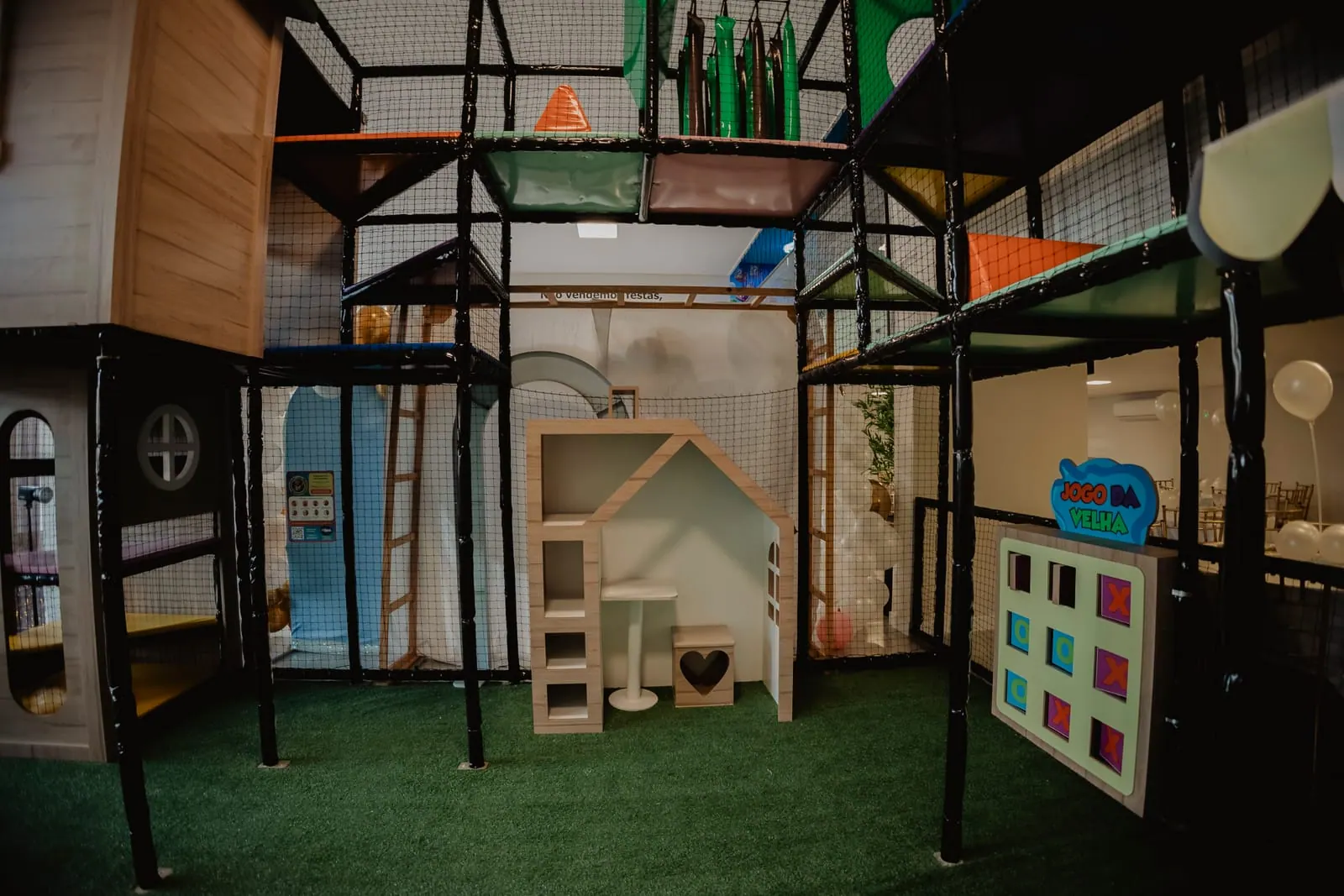Brinquedão com casinha, redes e circuito radical no Brava Park Fest Vila Operária